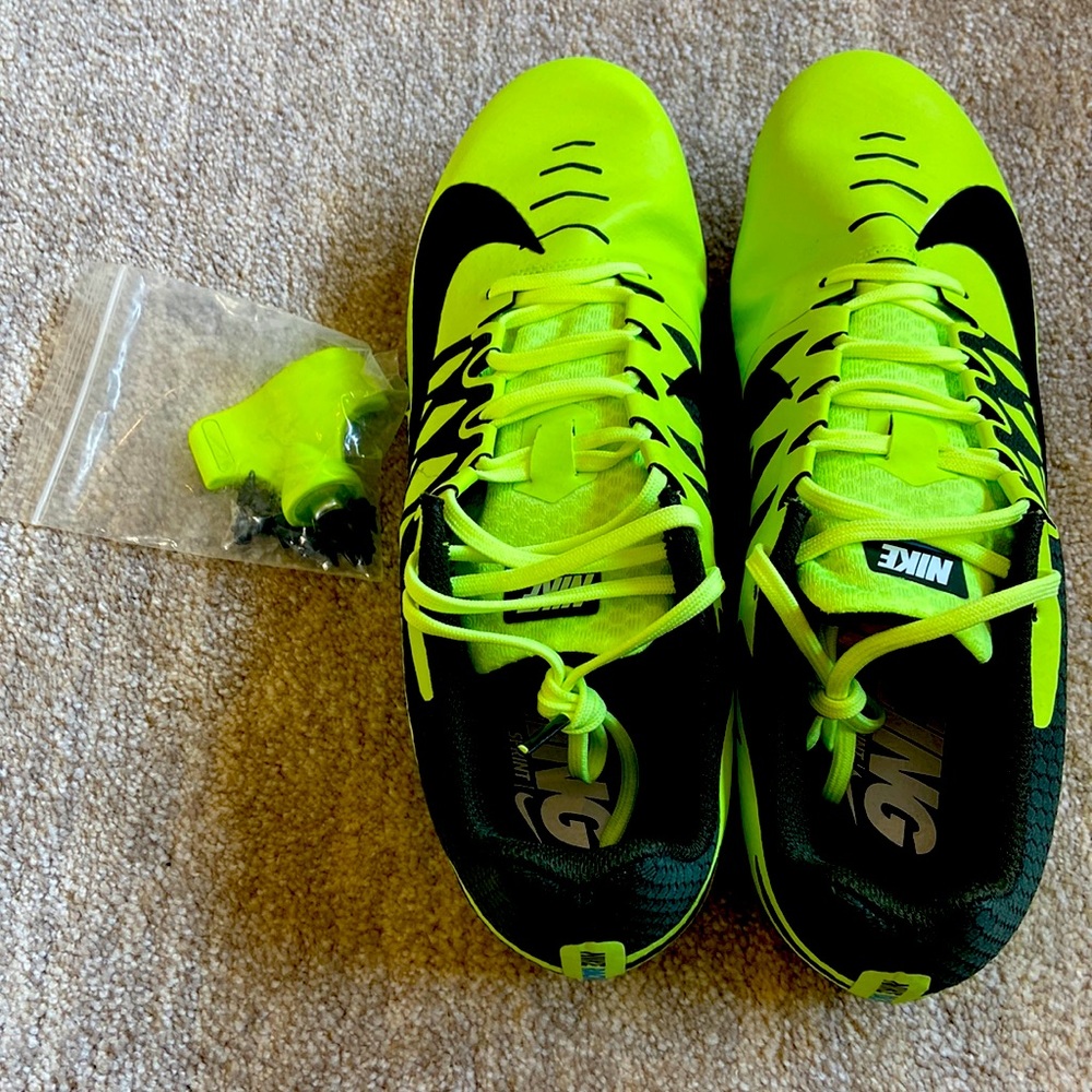 NWT Nike Zoom Rival Track Shoes with spikes.